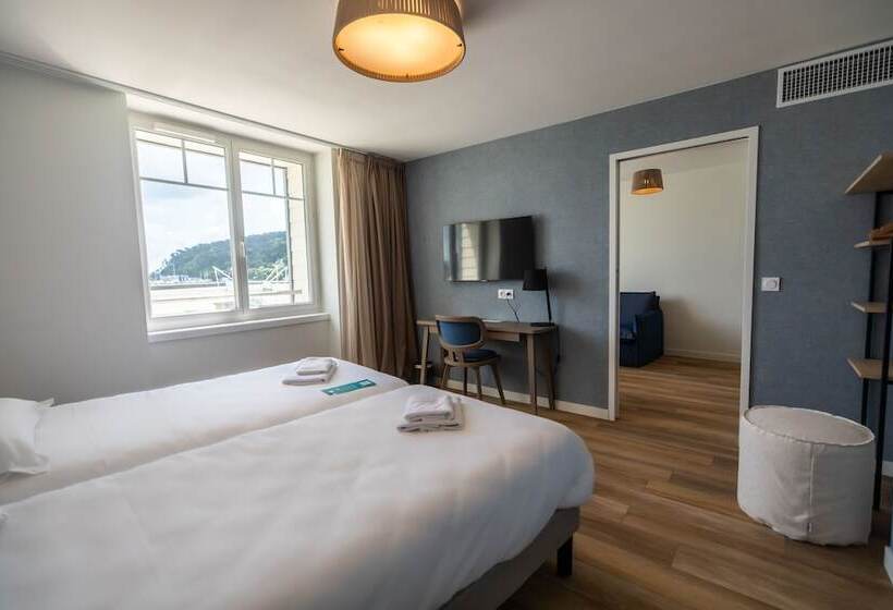 带海景的标准工作室, De La Baie