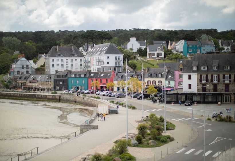 带海景的标准工作室, De La Baie