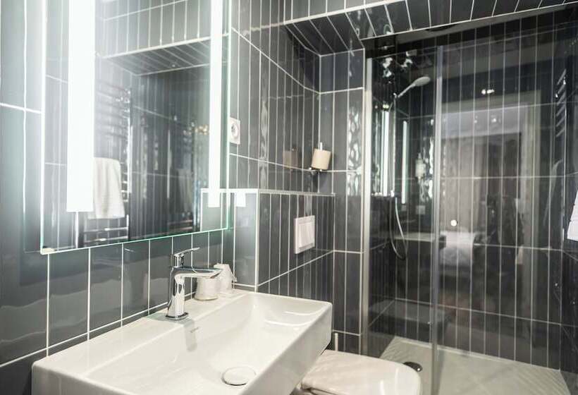 高级海景房, De La Baie