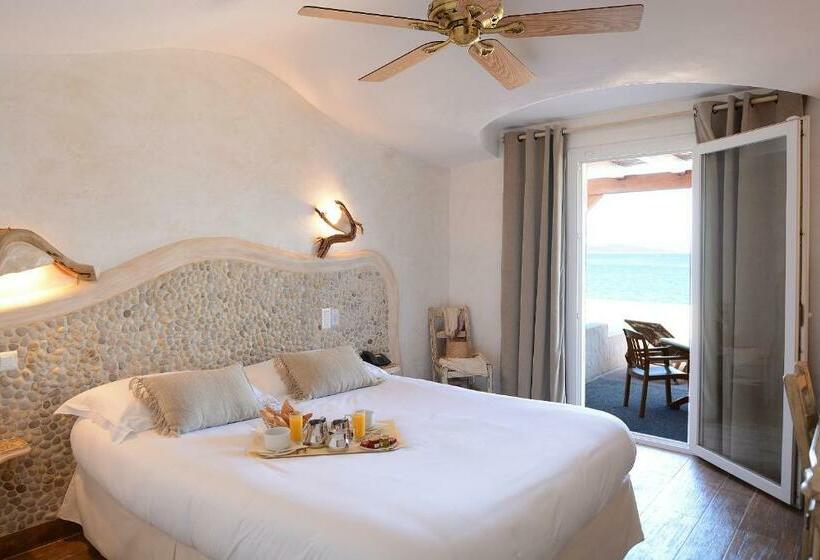 オーシャンビュースタンダードルームテラス付き, Hôtel Dolce Notte