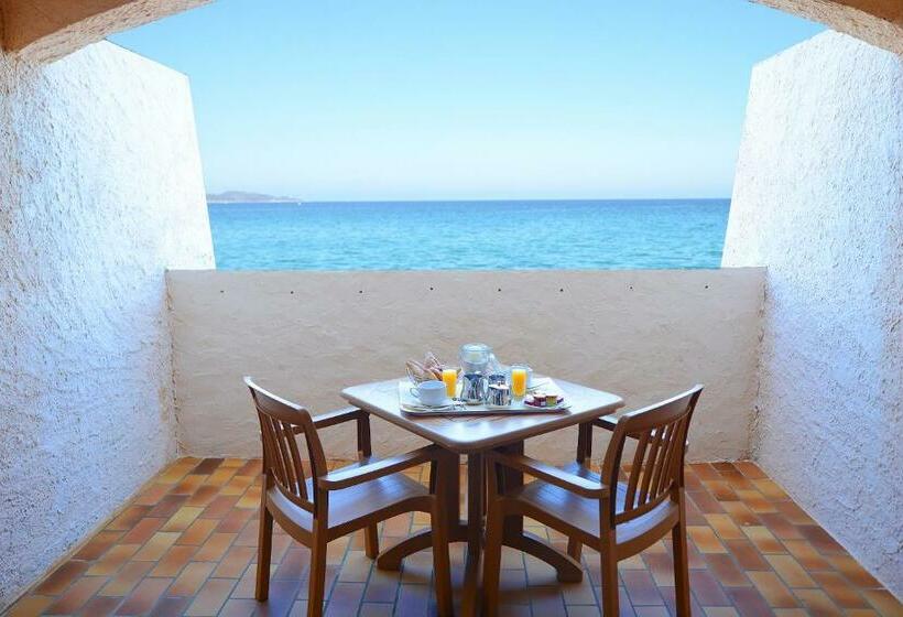 オーシャンビュースーペリアールーム, Hôtel Dolce Notte