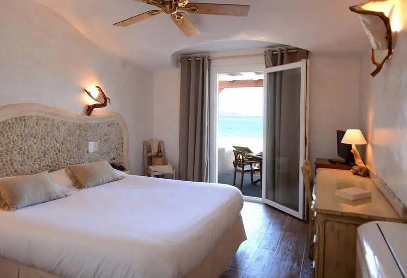 Standard-huone Merinäkymä Terassi, Hôtel Dolce Notte