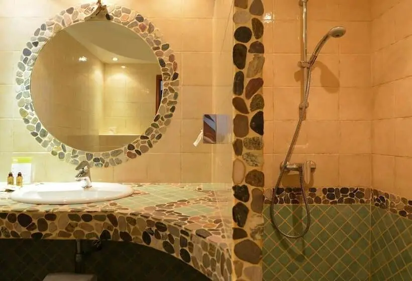 Standard-huone Merinäkymä Terassi, Hôtel Dolce Notte
