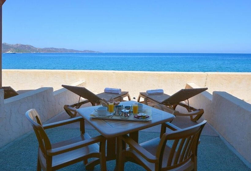 オーシャンビュースタンダードルームテラス付き, Hôtel Dolce Notte