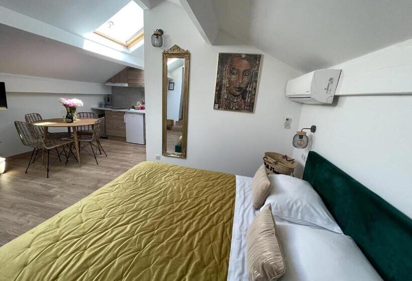 标准工作室, Hôtel Eden Cassis   Parking Privé