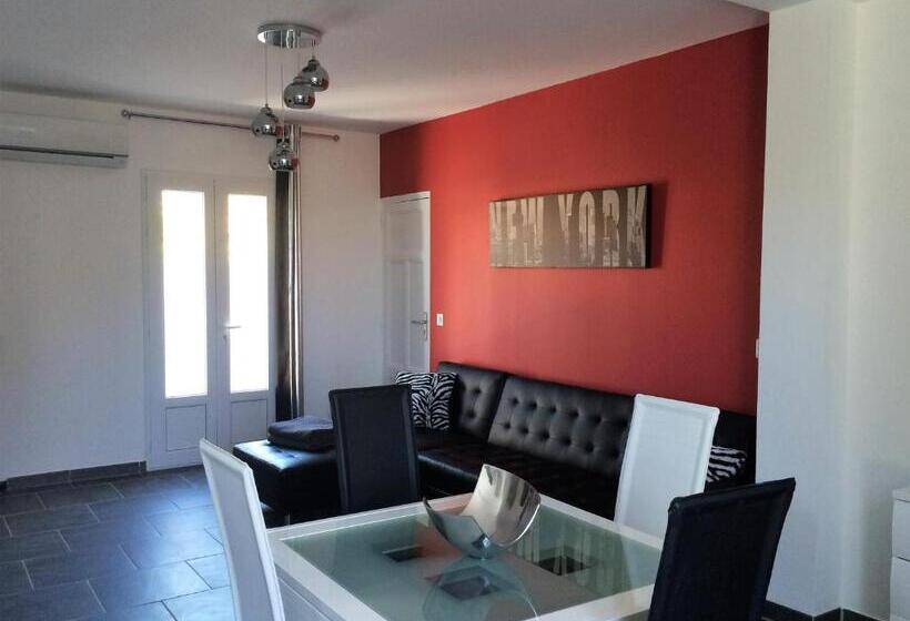 带1个卧室带泳池的公寓, Hôtel Eden Cassis   Parking Privé