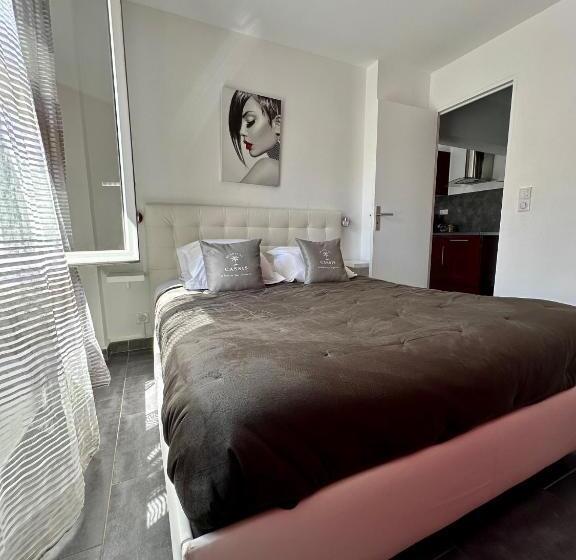 Апартаменты 1 Спальня Вид на Бассейн, Hôtel Eden Cassis   Parking Privé