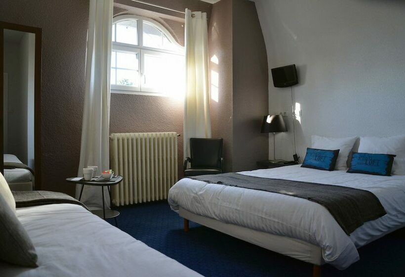 חדר סטנדרט לשלושה, La Regie