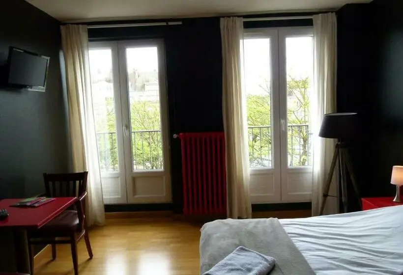 Standard Kolmen Hengen Huone, Hôtel Victor