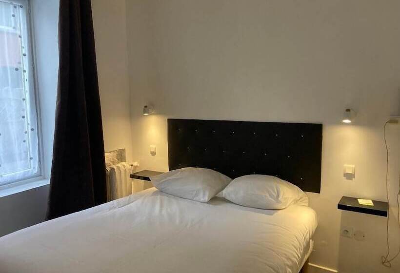 غرفة قياسية, Aigle D Or