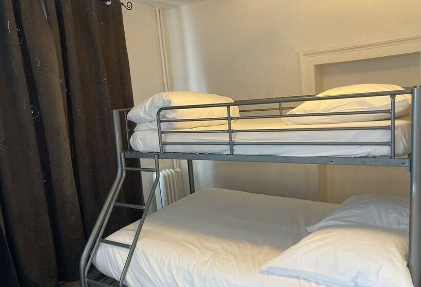 غرفة عائلية, Aigle D Or