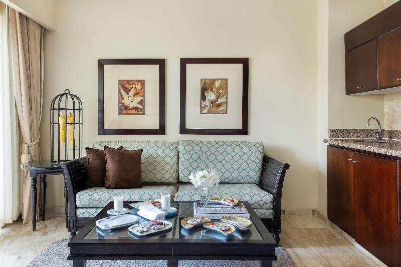 غرفة قياسية, Aigle D Or