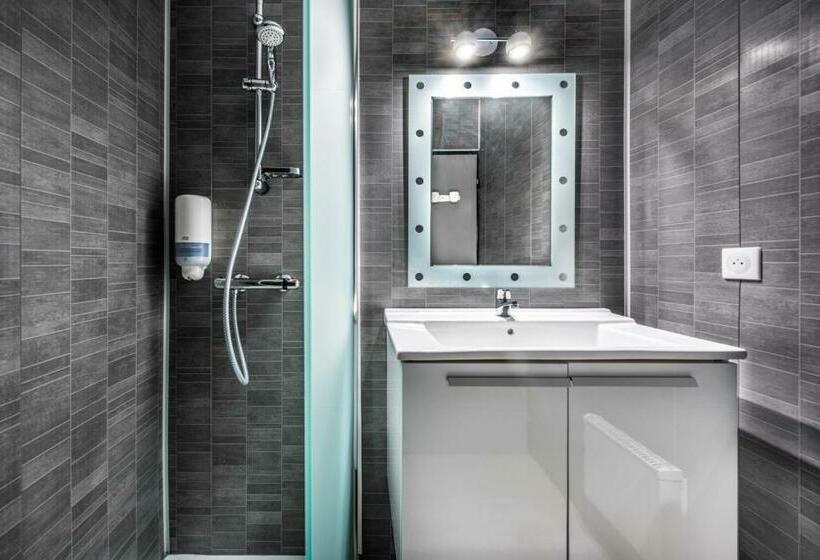Standard Triple Room, Le Clos Des Bruyeres
