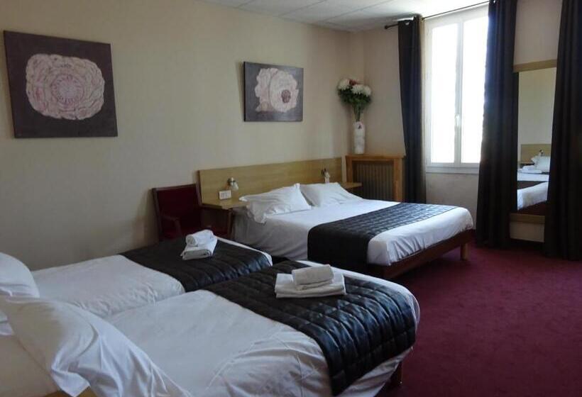 חדר משפחתי, Restaurant Le Castel Fleuri