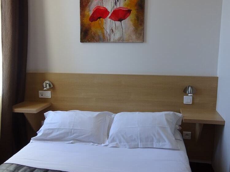 חדר סטנדרט, Restaurant Le Castel Fleuri