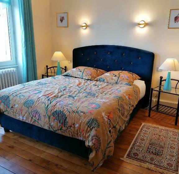 חדר סופריור, Au Puy Des Vérités