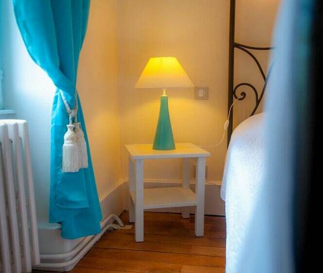 חדר סטנדרט, Au Puy Des Vérités