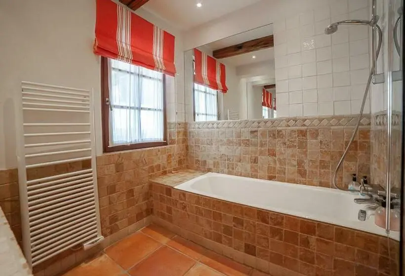 اتاق استاندارد با چشم‌انداز کوهستان, La Maison Tamarin