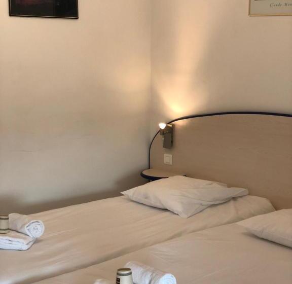 Pokój Standard, Enzo Hotels Neufchâteau By Kyriad Direct