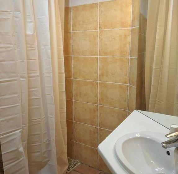 Семейный Номер, Tempo Hôtel