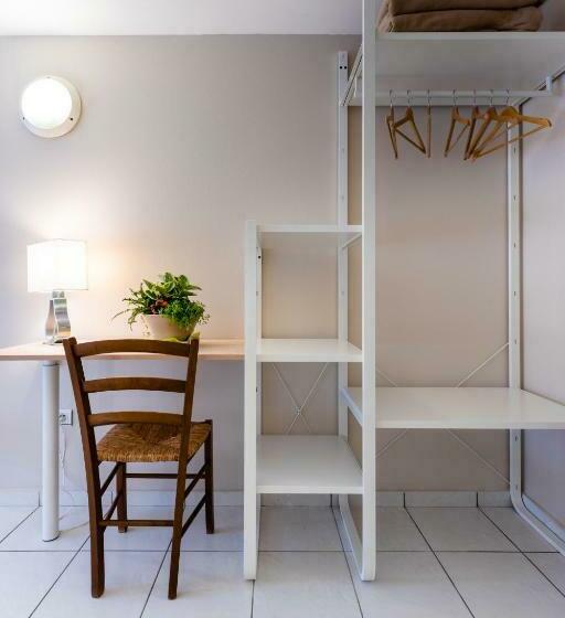 Номер Стандарт, Restaurant Espace Squash 3000