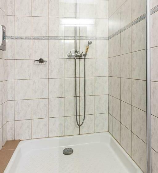 Номер Стандарт, Restaurant Espace Squash 3000