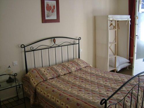 스탠다드 트리픔 룸 공동욕실, Au Bon Laboureur