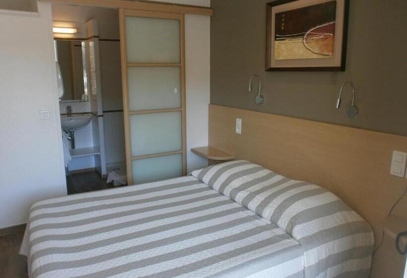 חדר קומפורט, Au Tapis De Sable