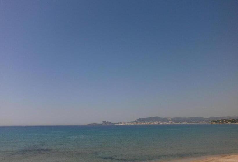 חדר סטנדרט נוף לים עם מרפסת, Au Tapis De Sable