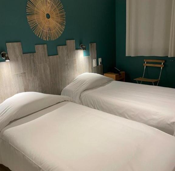 חדר משפחתי, Au Tapis De Sable