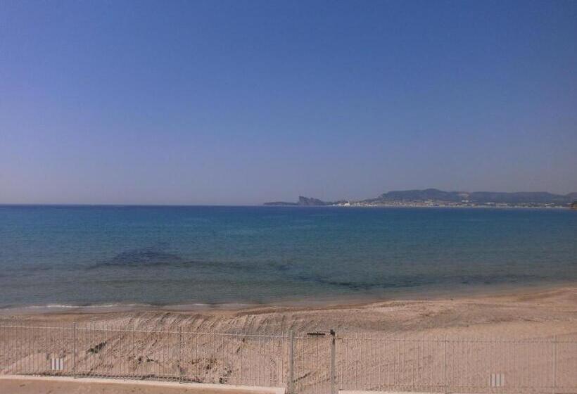 חדר סטנדרט נוף לים עם מרפסת, Au Tapis De Sable