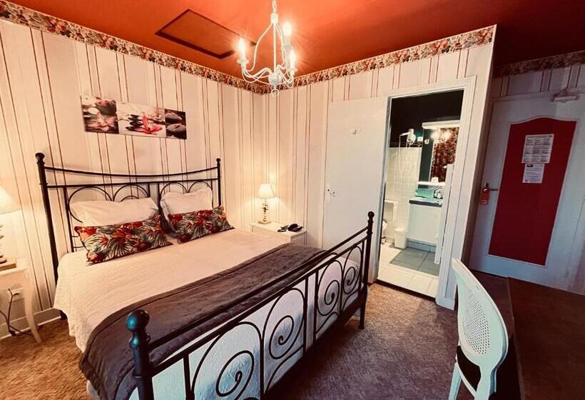 غرفة قياسية, Chateau De Chicamour