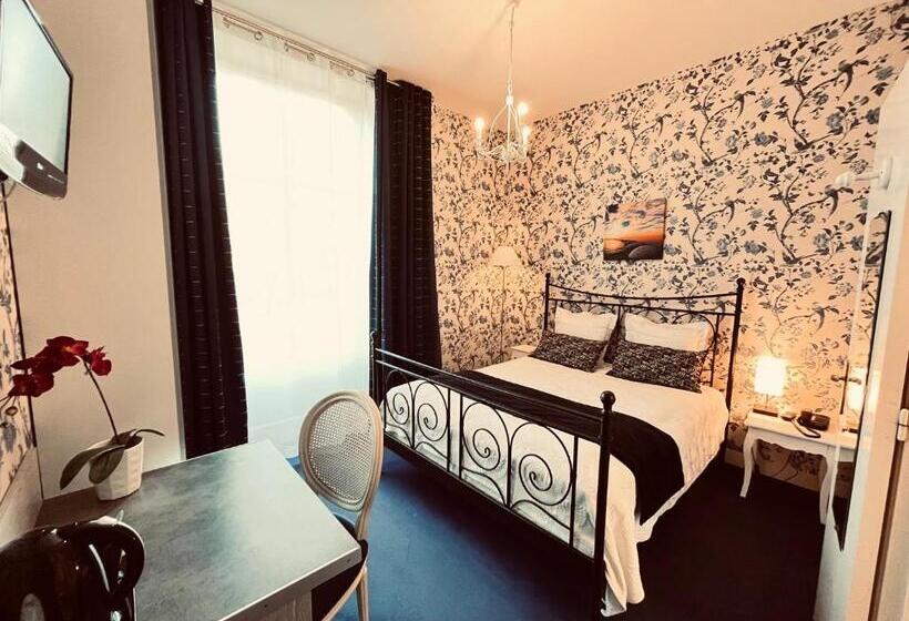 غرفة قياسية, Chateau De Chicamour