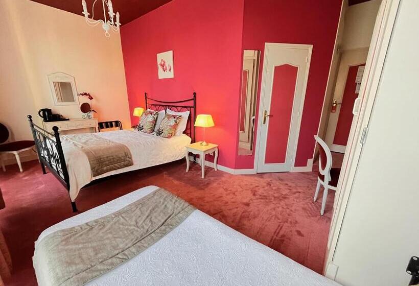 غرفة قياسية ثلاثية, Chateau De Chicamour