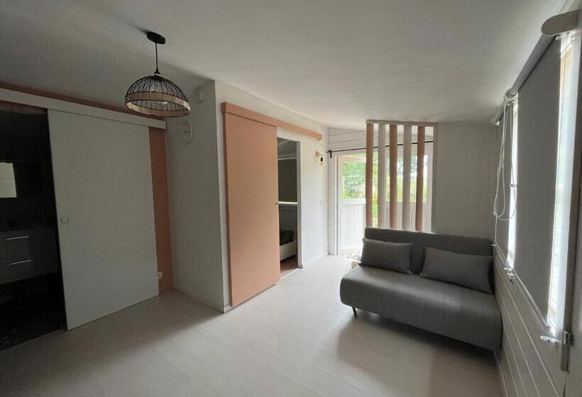 شاليه غرفة نوم واحدة, Chateau De Chicamour