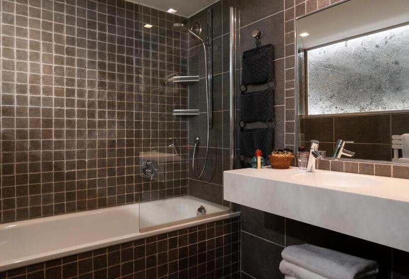 ファミリールーム, Cote Brune