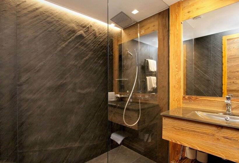 スタンダードルーム, Cote Brune