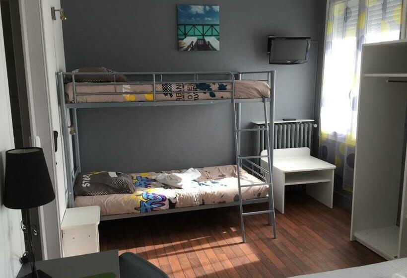 Четырехместный Номер Стандарт, Crystal