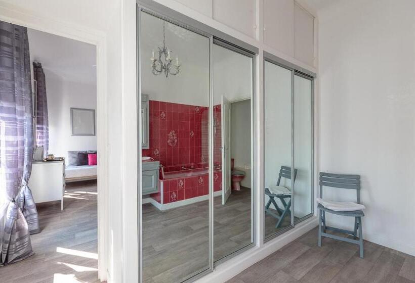 Трехместный Номер Superior, Crystal