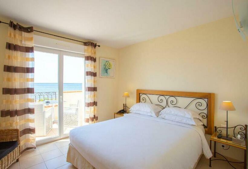 חדר סטנדרט נוף לאגם, De La Pyramide