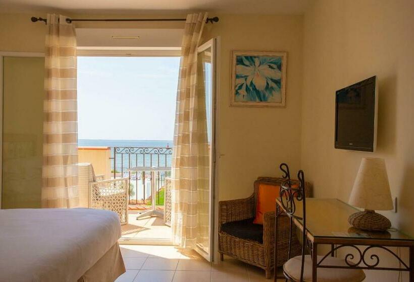 חדר סטנדרט נוף לאגם, De La Pyramide