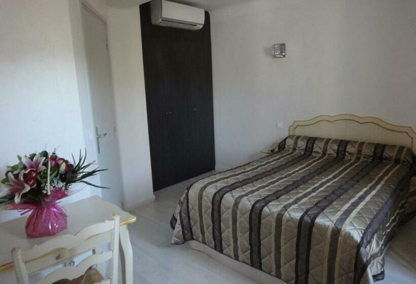 חדר סטנדרט, Du Bosquet