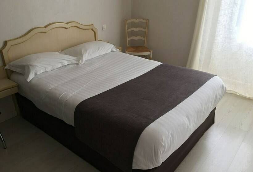 חדר סטנדרט, Du Bosquet