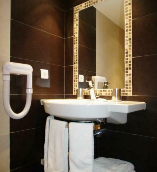 חדר סופריור, Du Bosquet