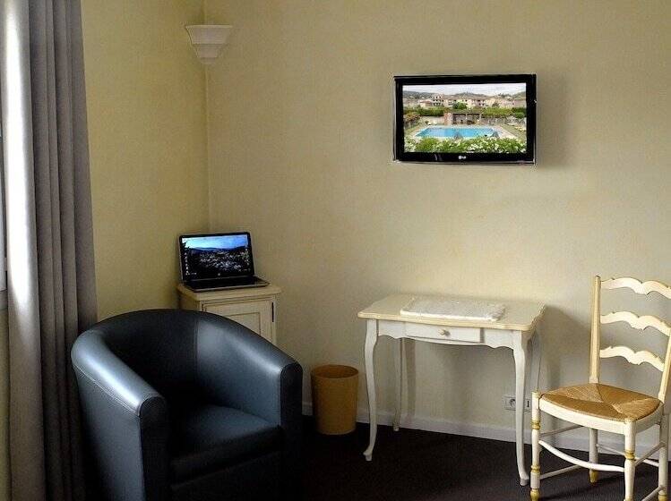 חדר סופריור, Du Bosquet