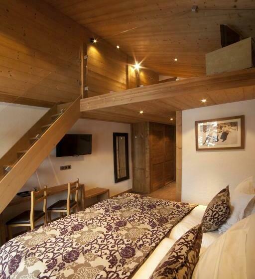 חדר סטנדרט לארבעה, Hôtel Et Spa Le Delta