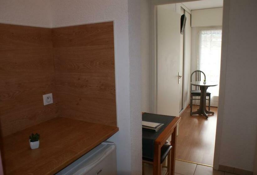 스탠다드 룸, Hôtel Café Du Palais