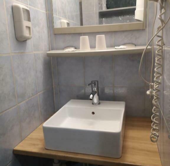 חדר סטנדרט, Hôtel Le Memphis