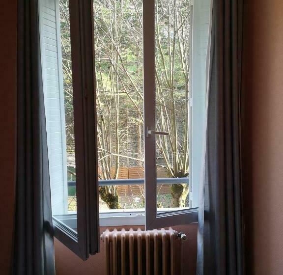 غرفة قياسية, Hôtel Le Memphis