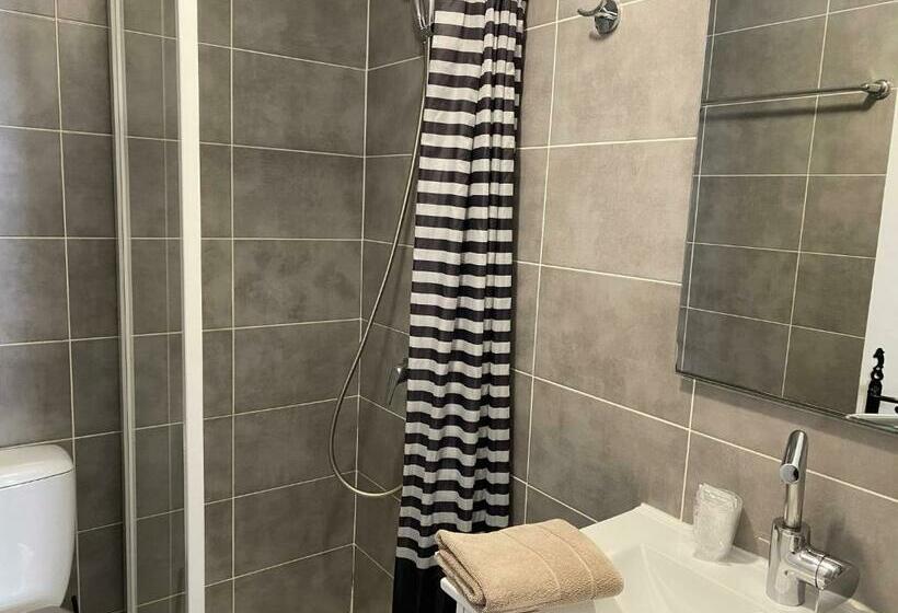 חדר סטנדרט, Hôtel Restaurant Le Provençal